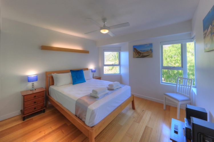 Maggies Beachfront Apt. 13