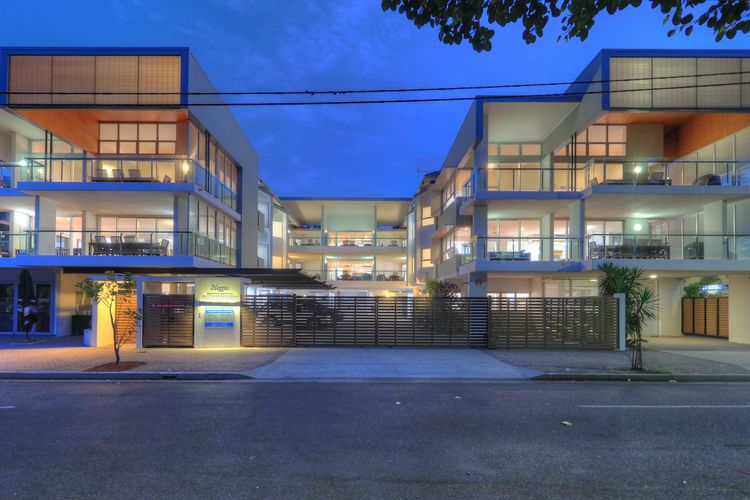 Maggies Beachfront Apt. 13