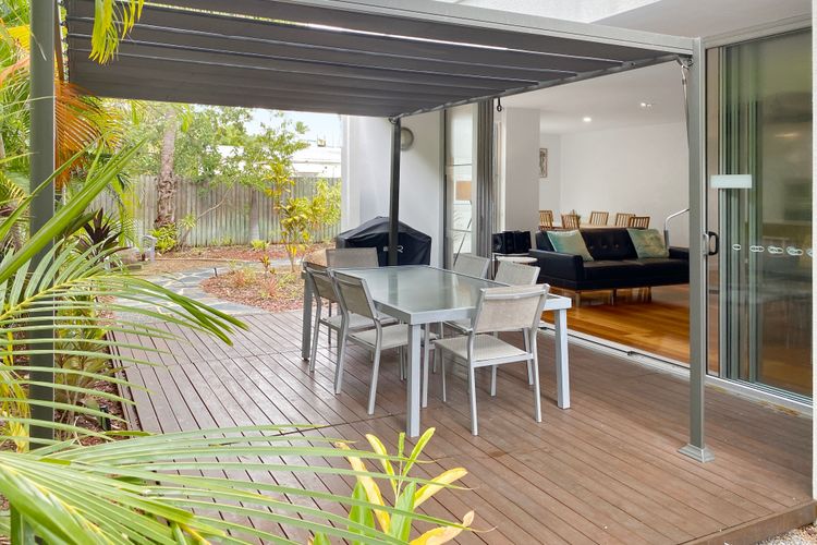 Maggies Beachfront Apt. 2