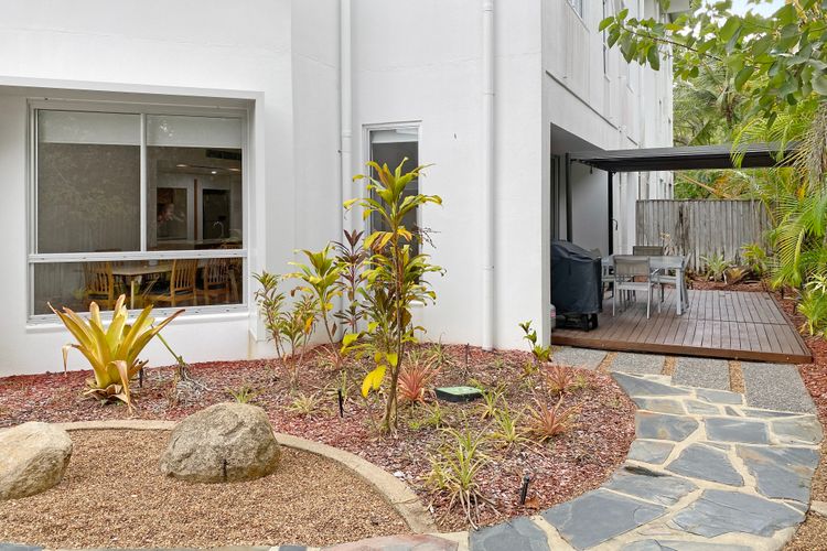 Maggies Beachfront Apt. 2