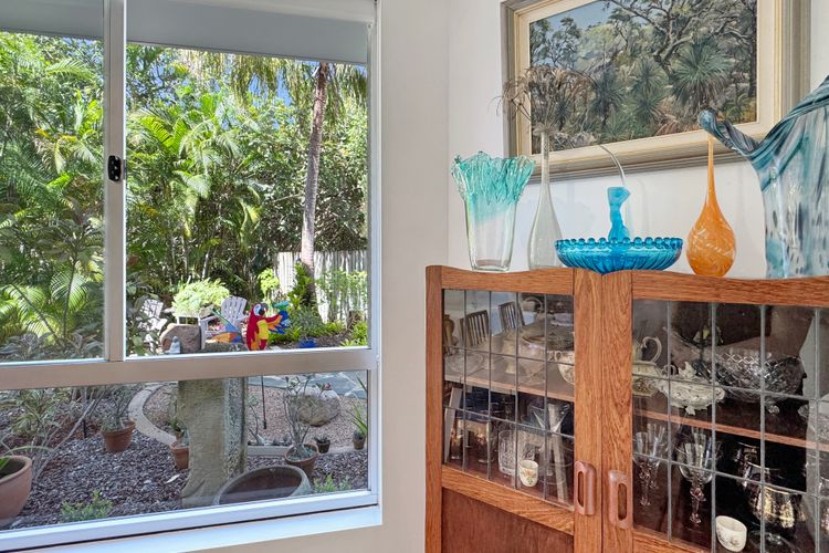 Maggies Beachfront Apt. 2