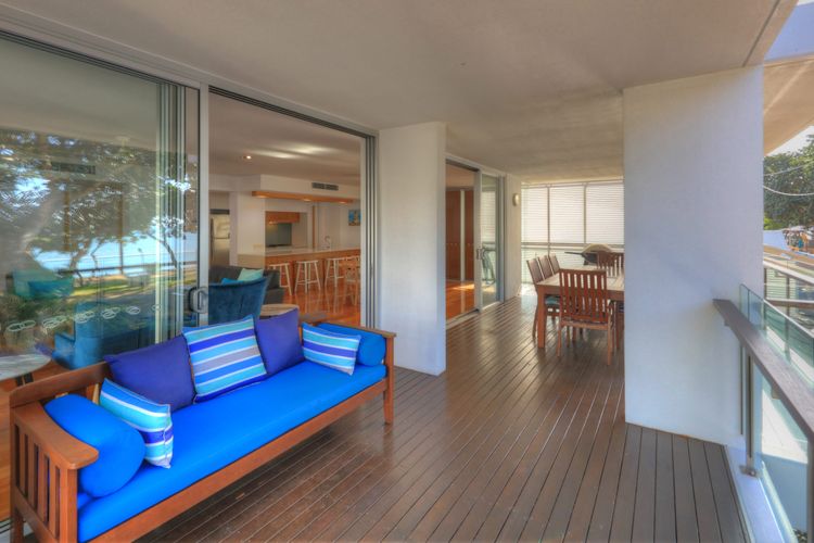 Maggies Beachfront Apt. 3