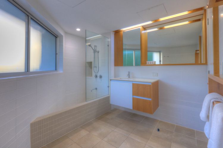 Maggies Beachfront Apt. 4