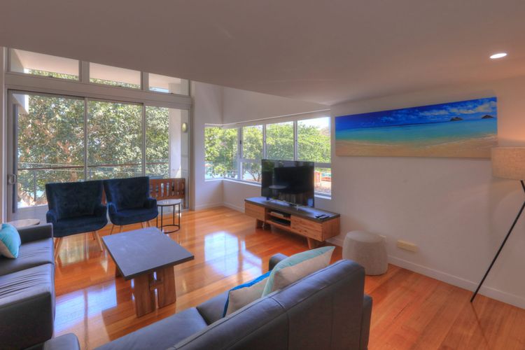 Maggies Beachfront Apt. 5