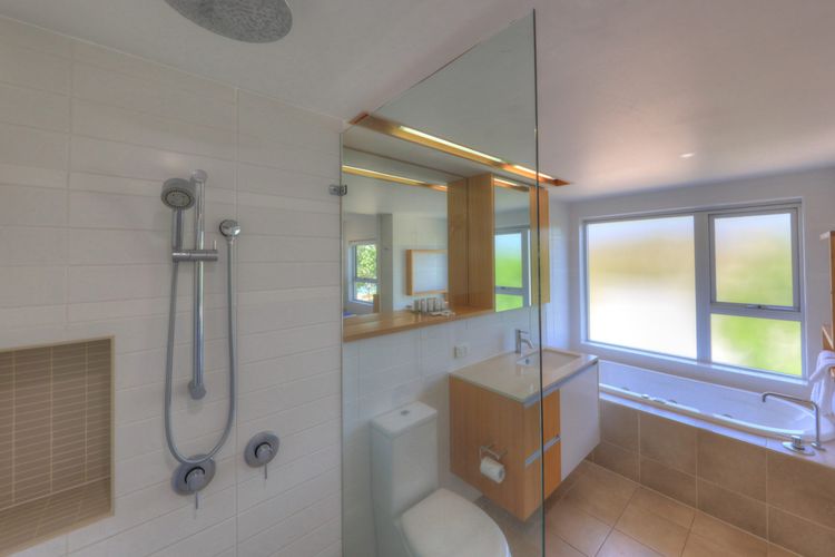 Maggies Beachfront Apt. 5