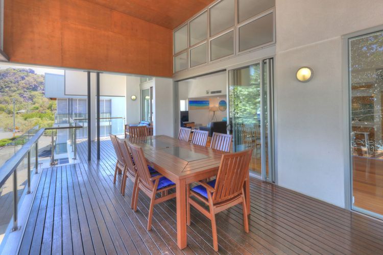 Maggies Beachfront Apt. 5