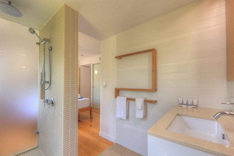 Maggies Beachfront Apt. 6