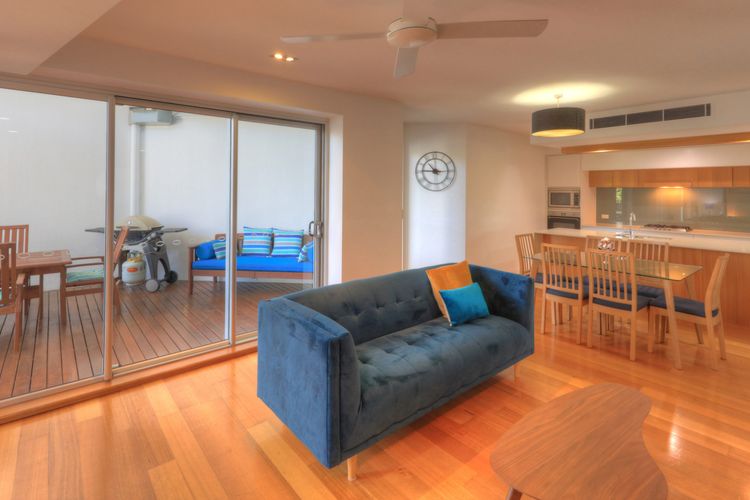 Maggies Beachfront Apt. 6