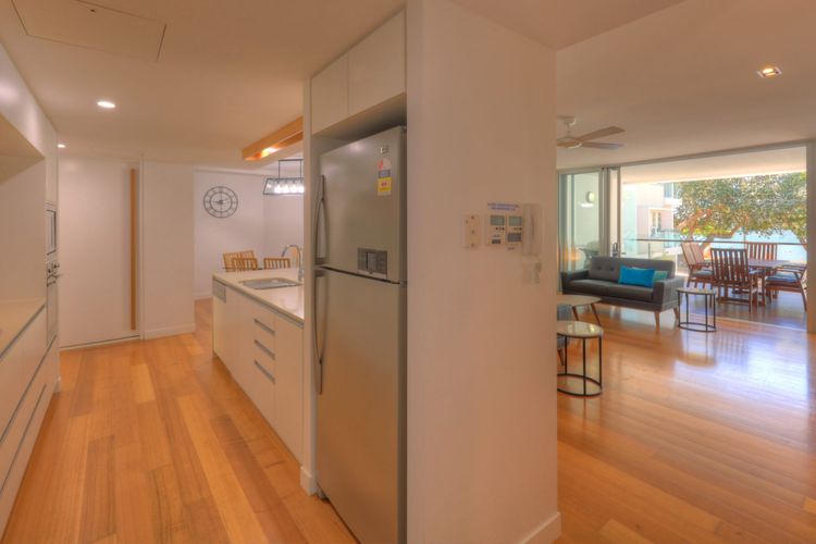 Maggies Beachfront Apt. 7