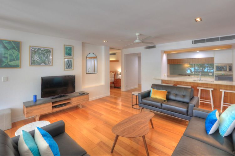 Maggies Beachfront Apt. 7