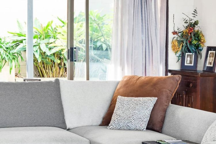 Surfers Retreat with access to the beach