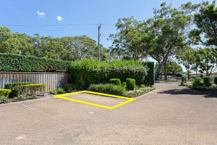 The Pelicans, 2/53 Soldiers Point Road – ground floor unit on the waterfront