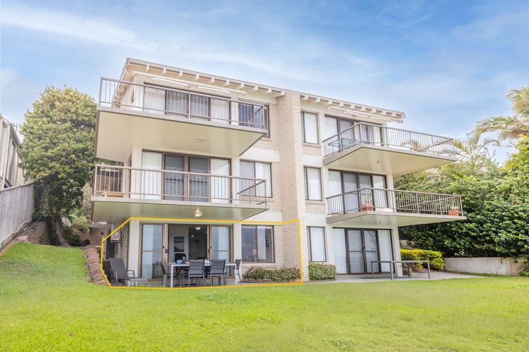 The Pelicans, 2/53 Soldiers Point Road – ground floor unit on the waterfront