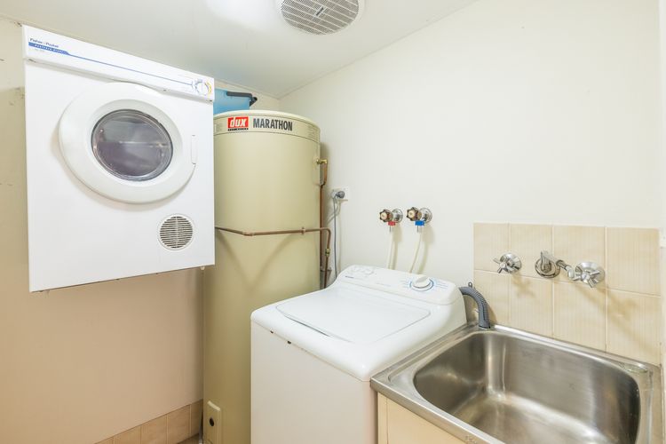 The Pelicans, 2/53 Soldiers Point Road – ground floor unit on the waterfront