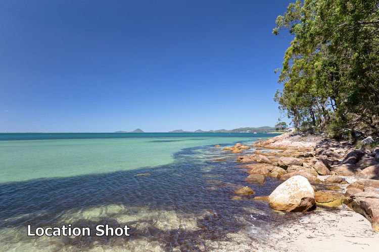 The Pelicans, 2/53 Soldiers Point Road – ground floor unit on the waterfront