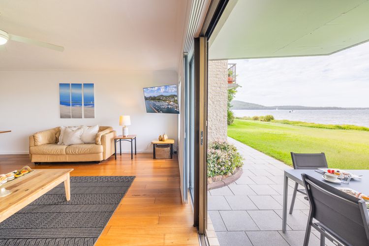 The Pelicans, 2/53 Soldiers Point Road – ground floor unit on the waterfront