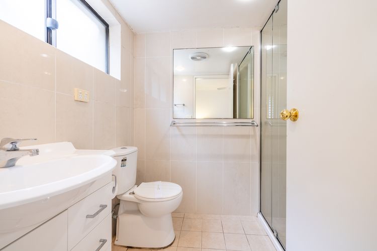 The Pelicans, 2/53 Soldiers Point Road – ground floor unit on the waterfront