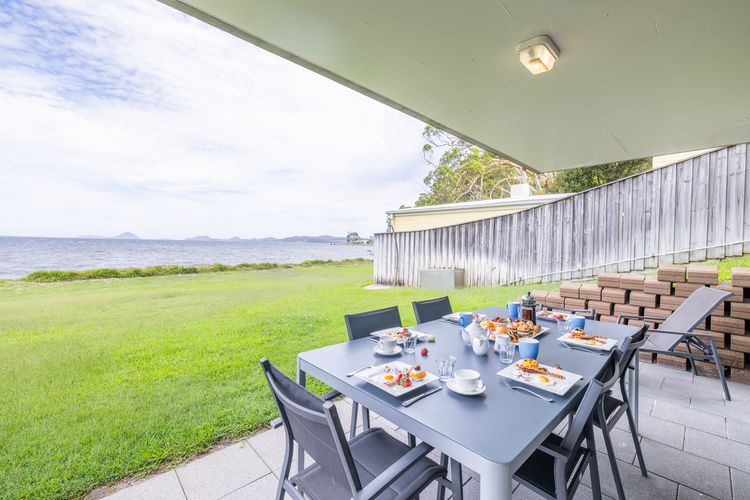 The Pelicans, 2/53 Soldiers Point Road – ground floor unit on the waterfront