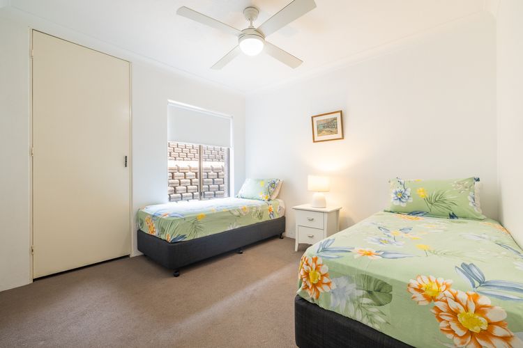 The Pelicans, 2/53 Soldiers Point Road – ground floor unit on the waterfront