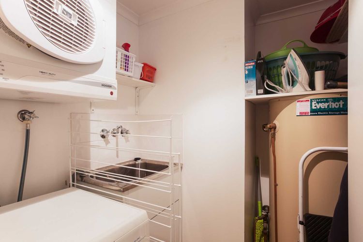 Peninsula Waters, 1/2-4 Soldiers Point Road – Aircon, pool & massive outdoor area