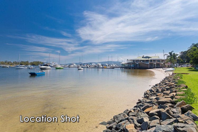 Peninsula Waters, 1/2-4 Soldiers Point Road – Aircon, pool & massive outdoor area