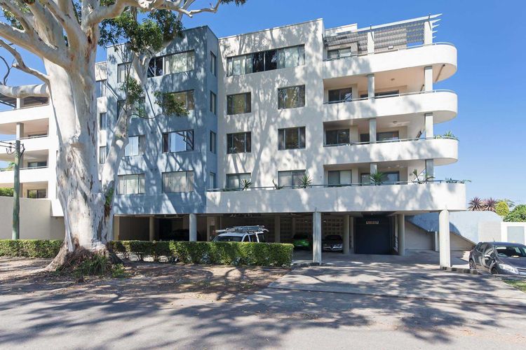 Peninsula Waters, 1/2-4 Soldiers Point Road – Aircon, pool & massive outdoor area