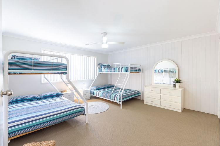 2/10 Catalina Close – Walk to Shoal Bay Beach