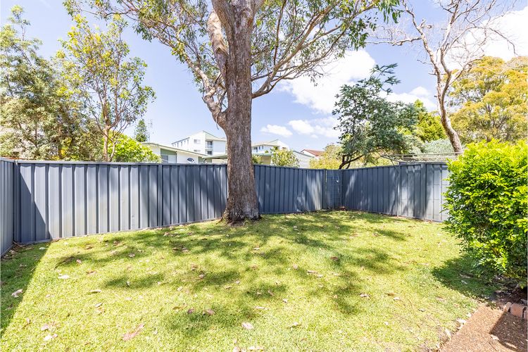2/10 Catalina Close – Walk to Shoal Bay Beach