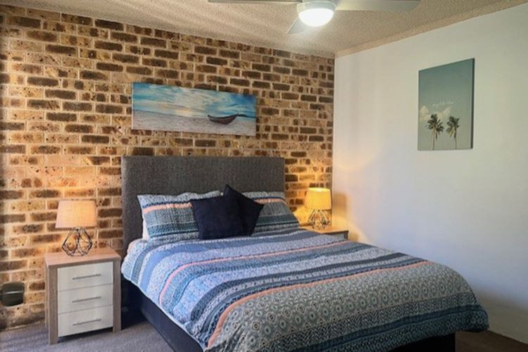 Bay Parklands 23 – Ground floor unit with air con, complex pool, spa, tennis court