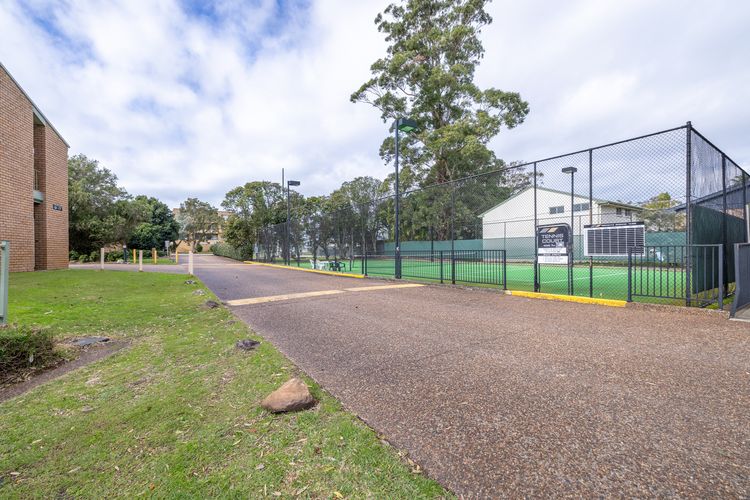 Bay Parklands 23 – Ground floor unit with air con, complex pool, spa, tennis court