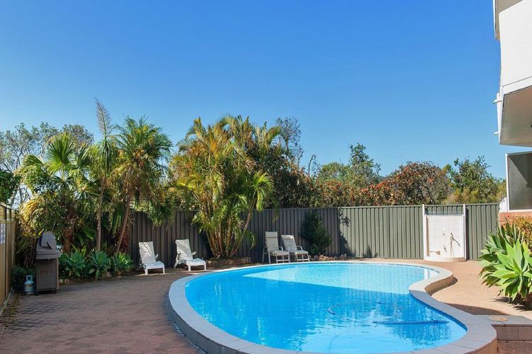 Complex pool 