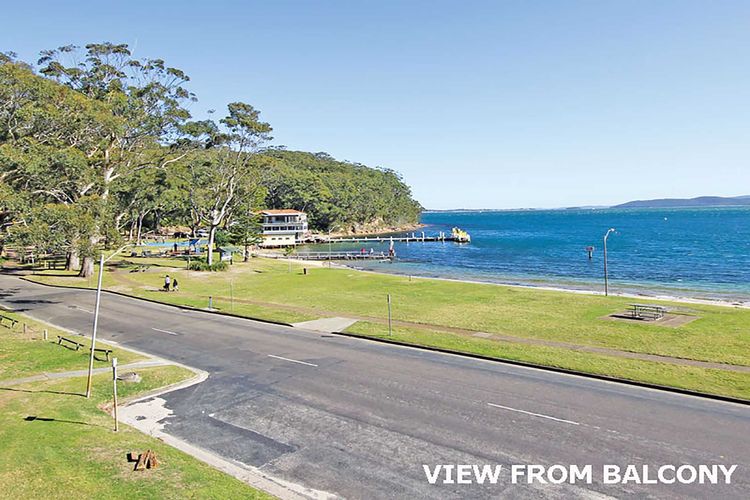 Collendina, 3/19 Kurrawa Close – position and water views