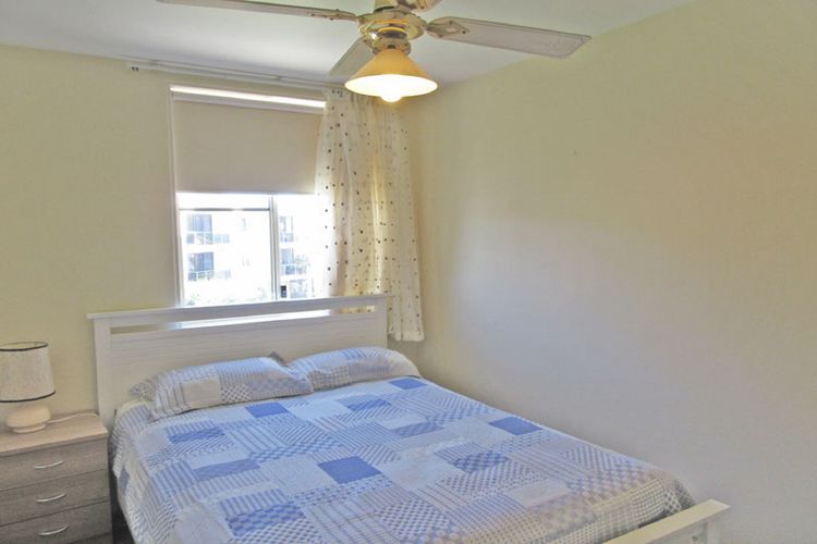 Collendina, 3/19 Kurrawa Close – position and water views