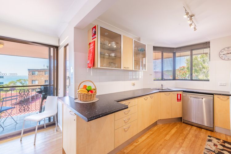 Endeavour, 3/13 Ondine Cl – large three bedroom unit with filtered water views
