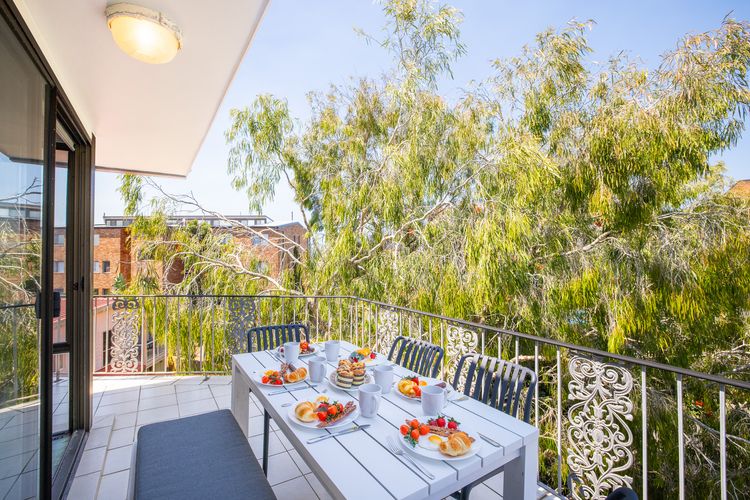 Endeavour, 3/13 Ondine Cl – large three bedroom unit with filtered water views