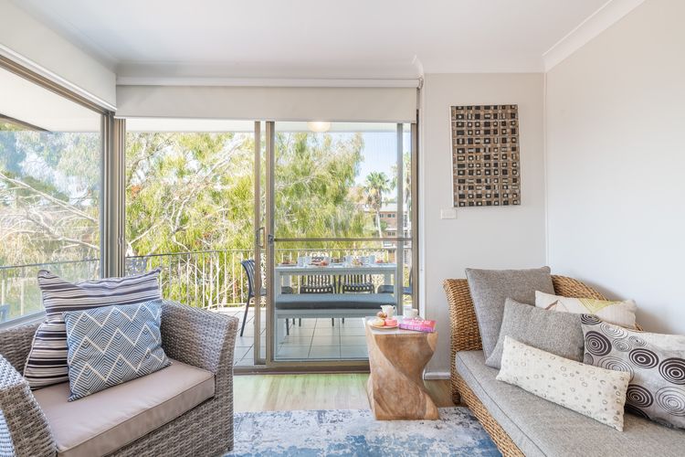 Endeavour, 3/13 Ondine Cl – large three bedroom unit with filtered water views