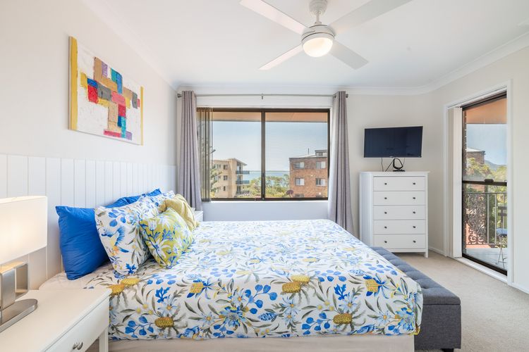 Endeavour, 3/13 Ondine Cl – large three bedroom unit with filtered water views