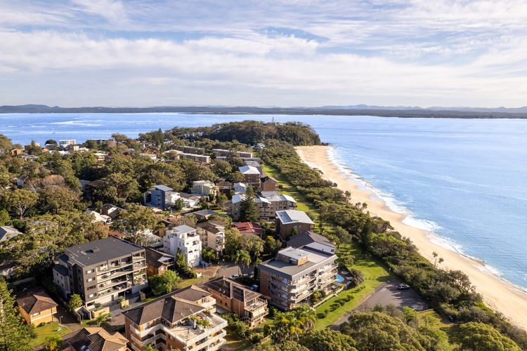 Endeavour, 3/13 Ondine Cl – large three bedroom unit with filtered water views