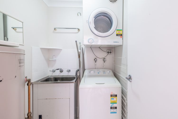 Endeavour, 3/13 Ondine Cl – large three bedroom unit with filtered water views