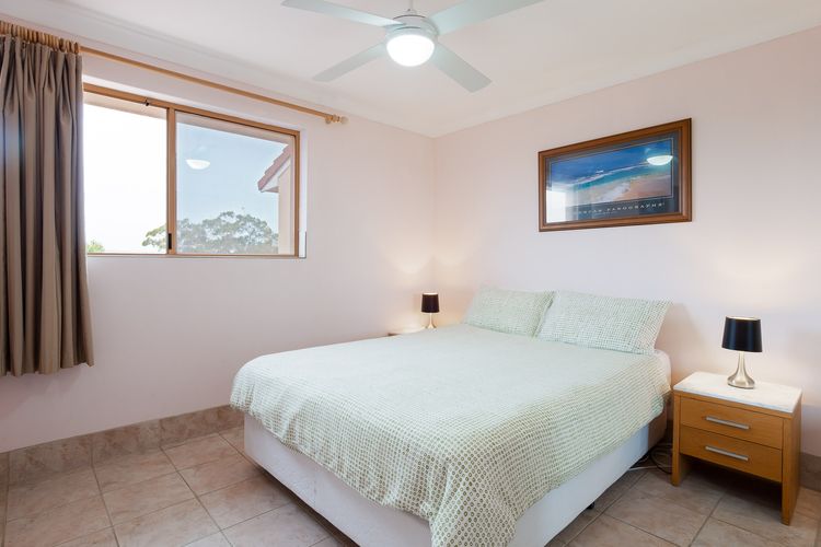 Frangipani, 3/30 Leonard Avenue – great townhouse with air con