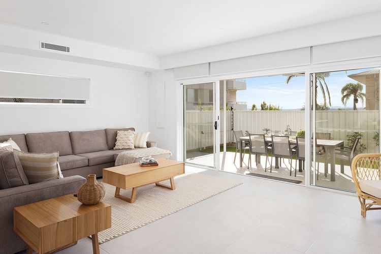 Hideaway 1, 3 Lillian St –  stunning water views