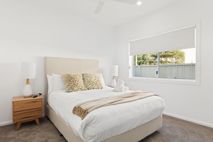 Hideaway 1, 3 Lillian St –  stunning water views