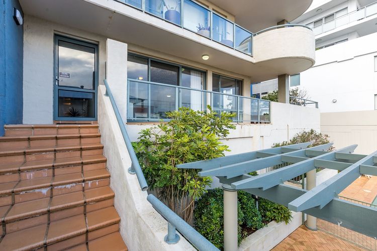 Peninsula Waters, 3/2-4 Soldiers Point Rd – Beautiful Air Conditioned Unit with Pool, Lift & WIFI