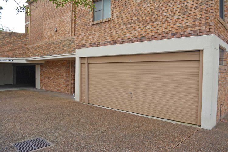 Sailfish, 3/46 Magnus Street – Unit with stunning water views and close to town