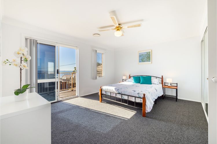 33 Gloucester St – Beautifully furnished house with stunning views and a pool