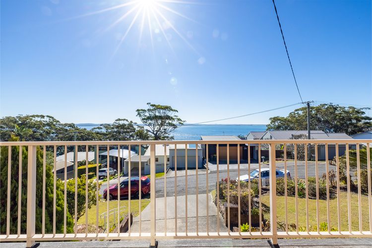 33 Gloucester St – Beautifully furnished house with stunning views and a pool