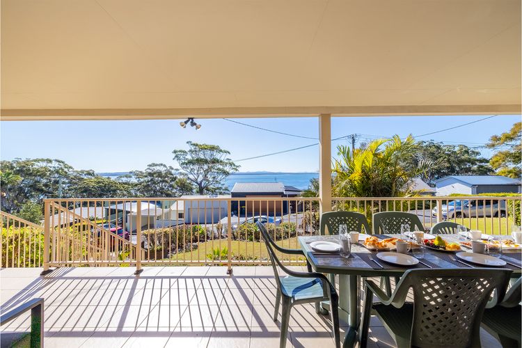 33 Gloucester St – Beautifully furnished house with stunning views and a pool