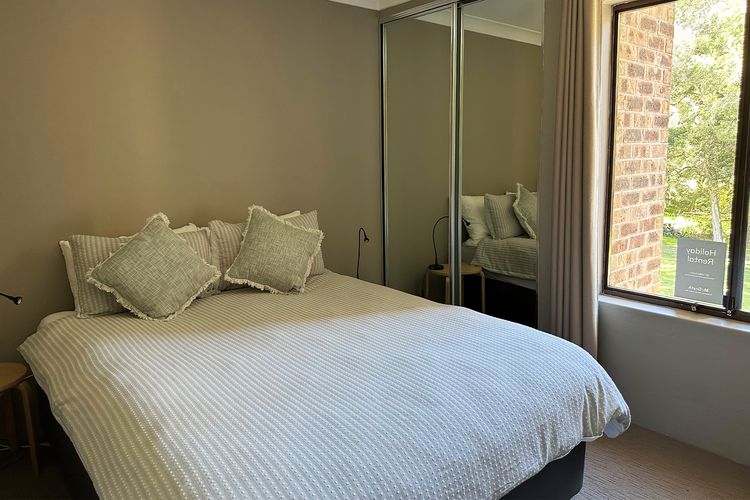 Bay Parklands, 34/2 Gowrie Avenue – Air con, WIFI, Views, Pool, Spa & Tennis Court