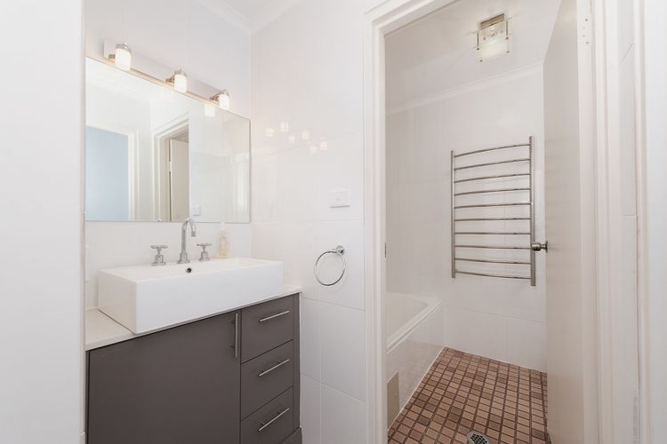 Bay Parklands, 34/2 Gowrie Avenue – Air con, WIFI, Views, Pool, Spa & Tennis Court