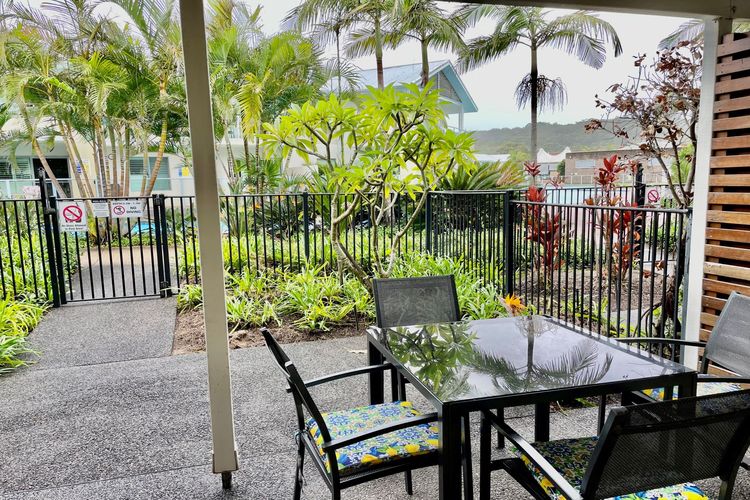 Pacific Blue 349/265 Sandy Point Road – fantastic pool